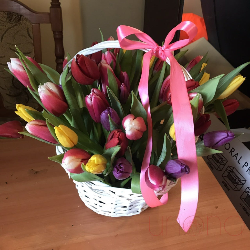 Multicolored Tulips Basket | Srclnhutes.