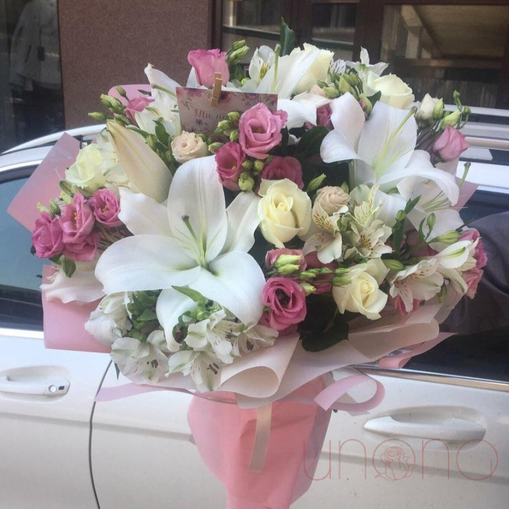 Tender Feelings Bouquet | Srclnhutes.